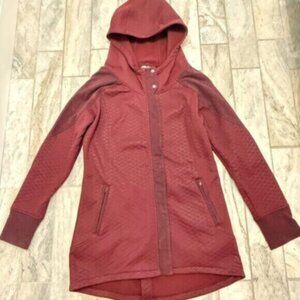 NEW The North Face women's medium Burgundy 3/4 length coat. MSRP $250